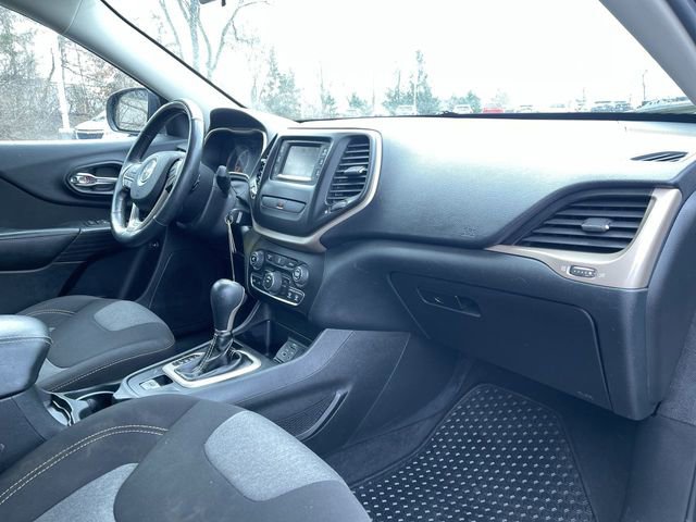 Used 2016 Jeep Cherokee Sport w/ Cold Weather Group image 26