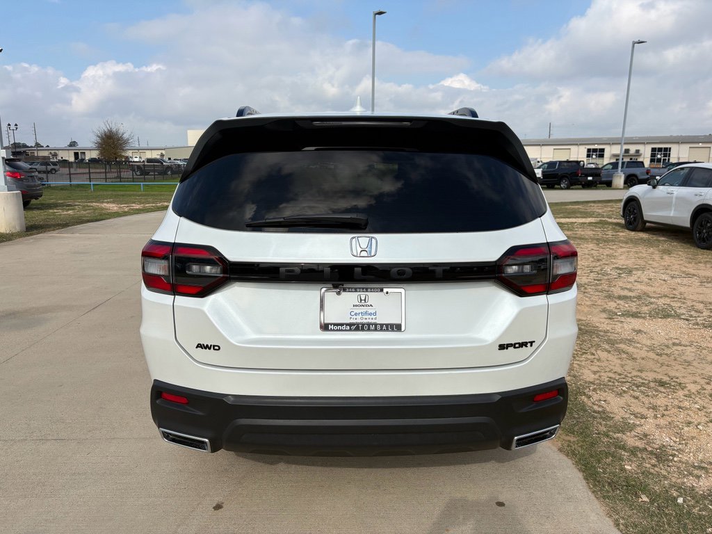 Certified 2023 Honda Pilot Sport image 7