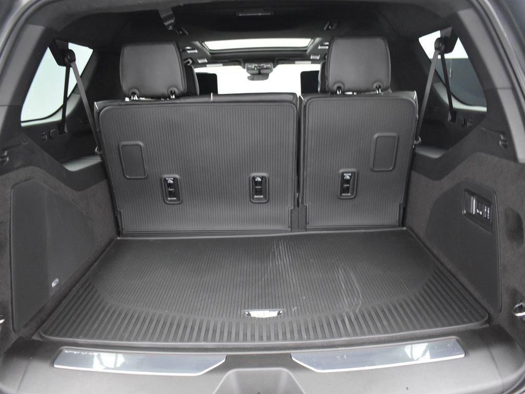 Certified 2026 Cadillac Escalade ESV Platinum Sport w/ LPO, ONYX Package image 10