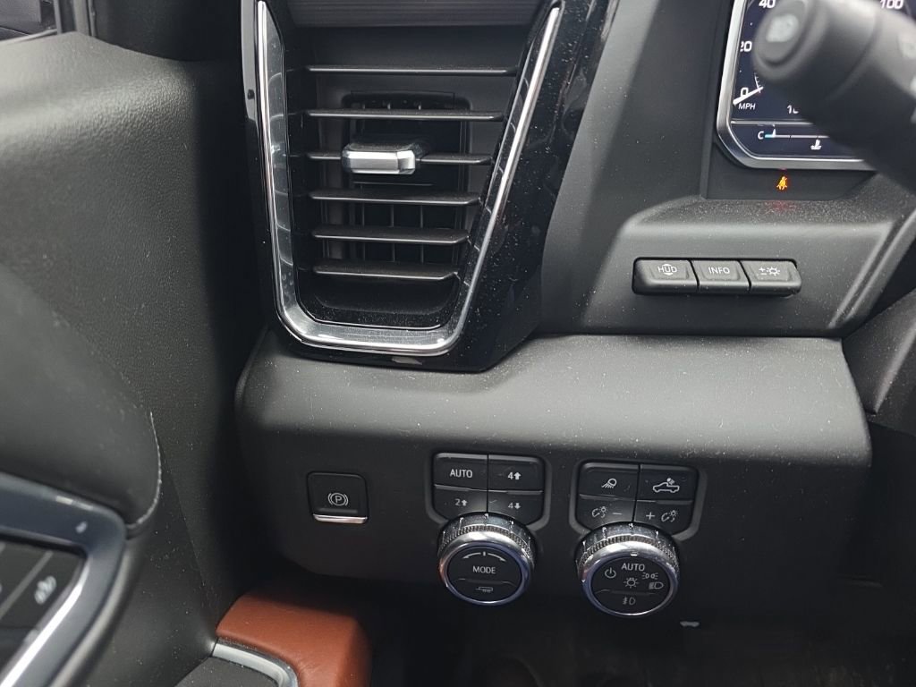 Used 2025 GMC Sierra 1500 Denali Ultimate image 19