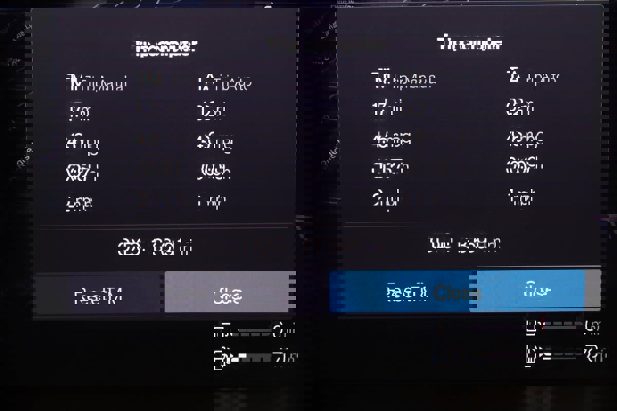 Used 2024 Volvo XC90 T8 Ultimate w/ Protection Package Premier image 38