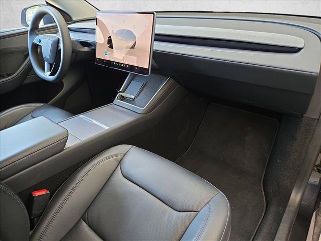 Used 2026 Tesla Model Y AWD image 23