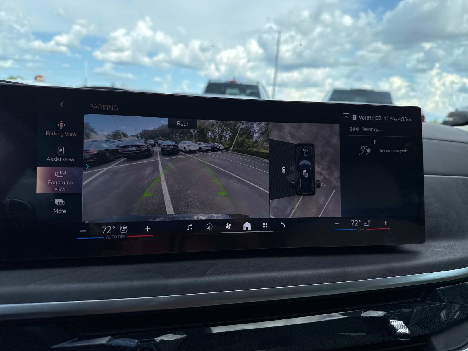 Certified 2025 BMW X7 xDrive40i w/ Premium Package image 23