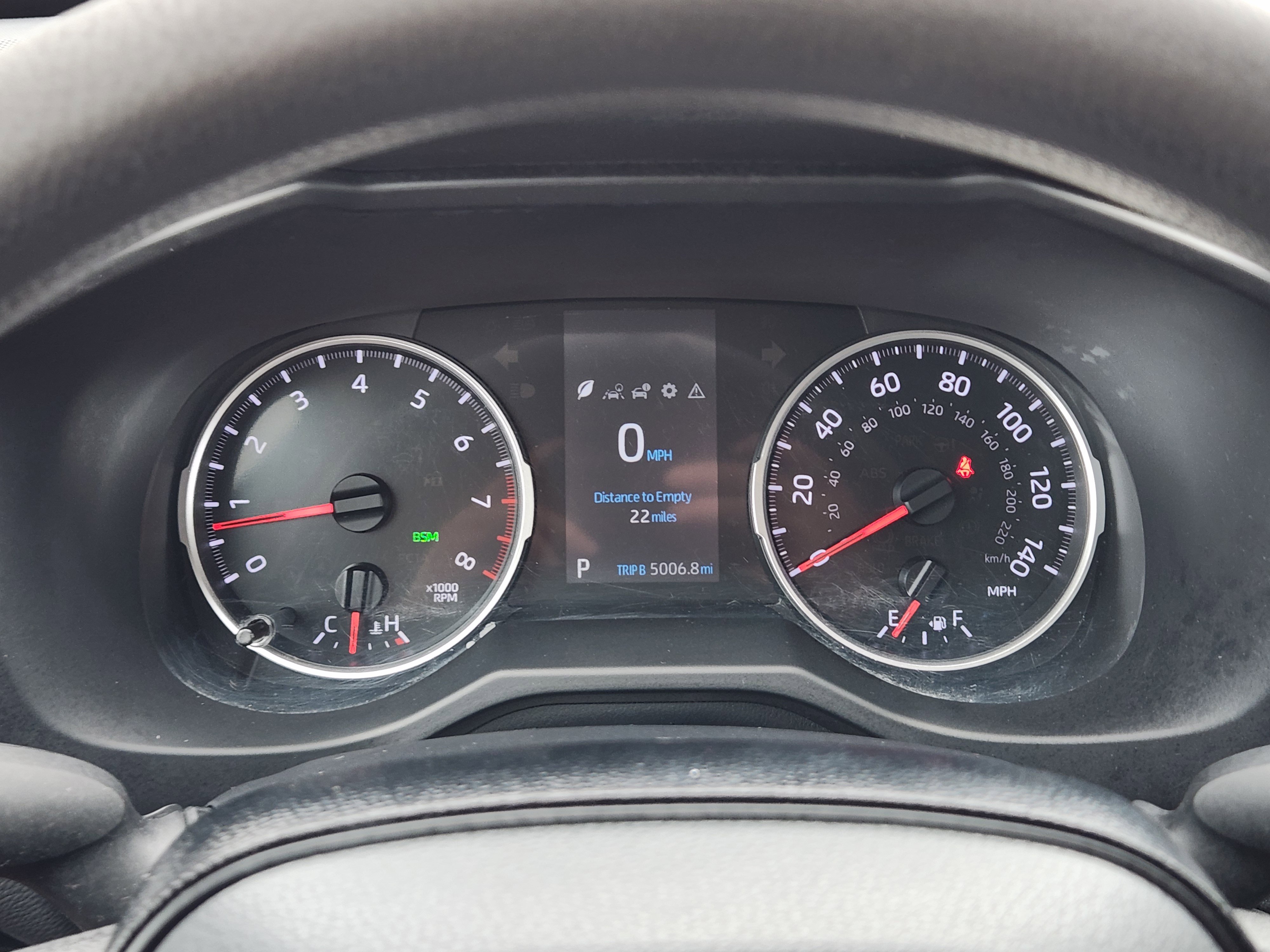 Used 2021 Toyota RAV4 XLE w/ Convenience Package image 8