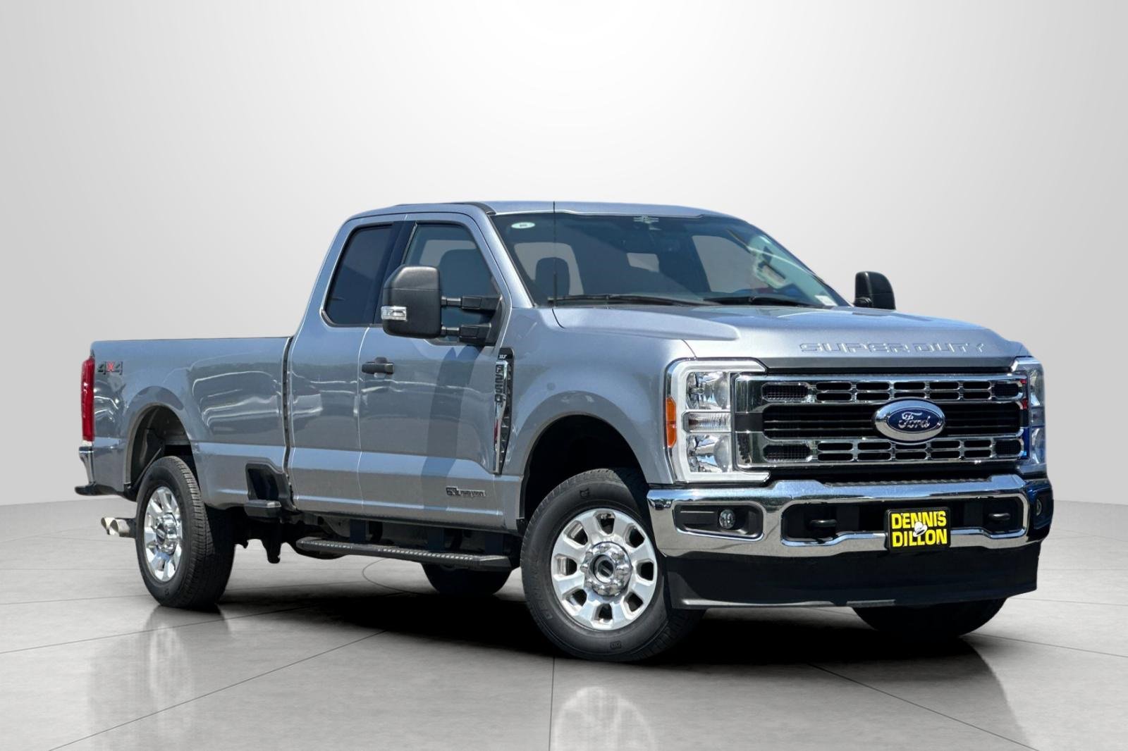 Used 2023 Ford F250 XLT image 2