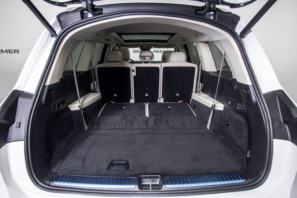 Used 2026 Mercedes-Benz GLS 450 4MATIC image 9