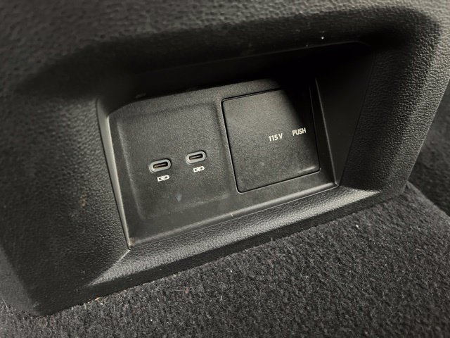 Used 2023 Volkswagen Atlas SE w/ Panoramic Sunroof Package FWD image 47