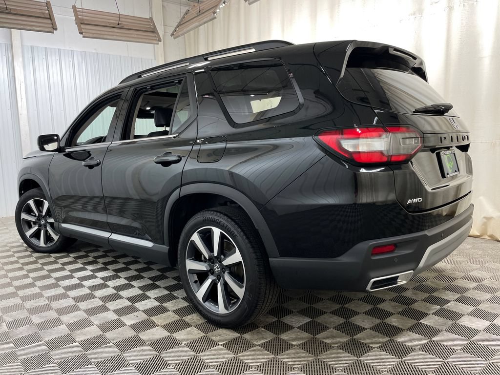 Used 2024 Honda Pilot Touring image 48