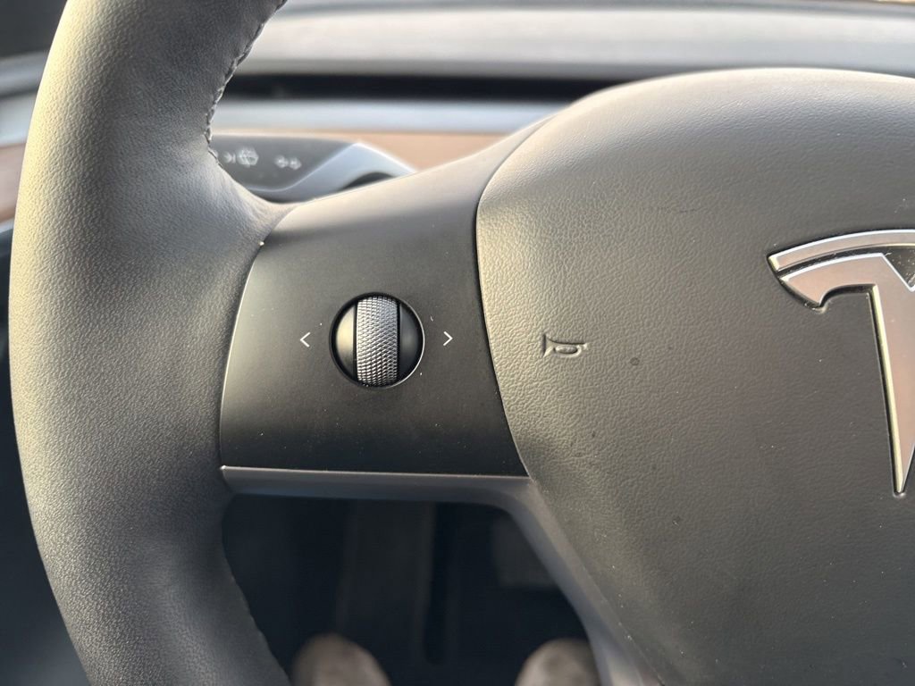 Used 2024 Tesla Model Y Long Range image 21