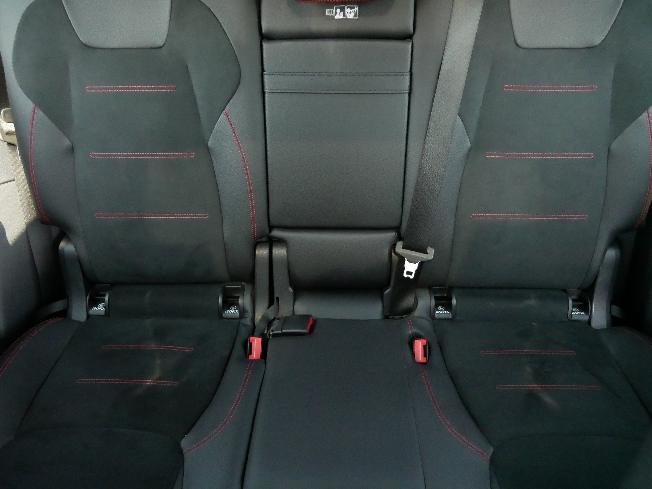 Used 2022 Mercedes-Benz GLB 250 4MATIC image 13