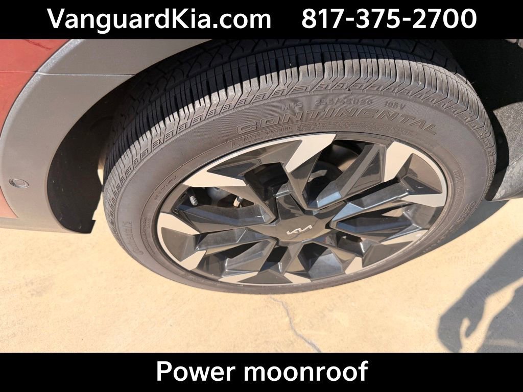 Certified 2024 Kia Sorento SX FWD image 10