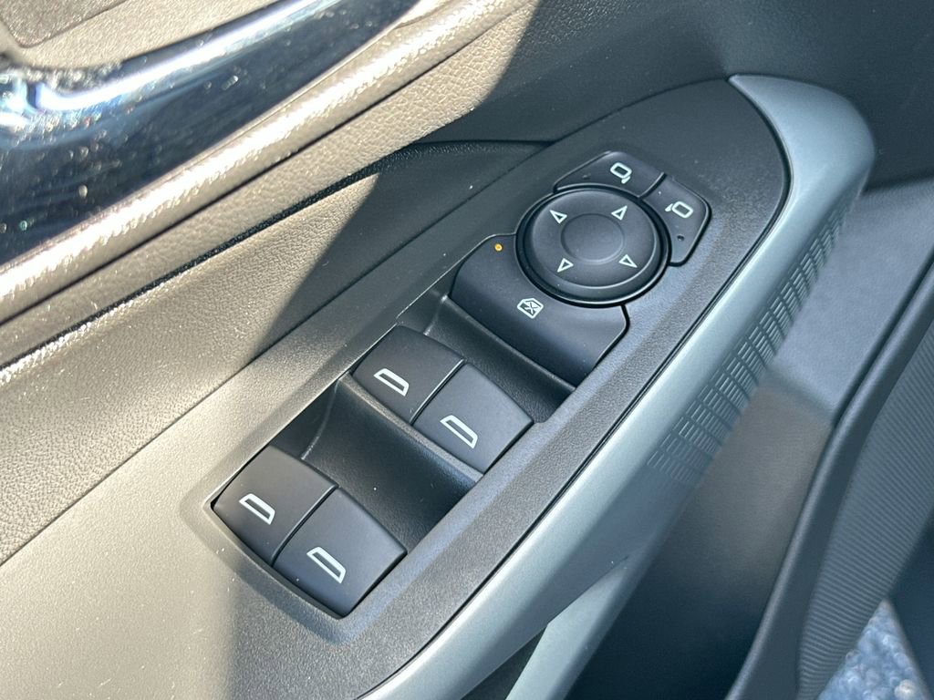 Used 2024 Chevrolet Trax LS image 18