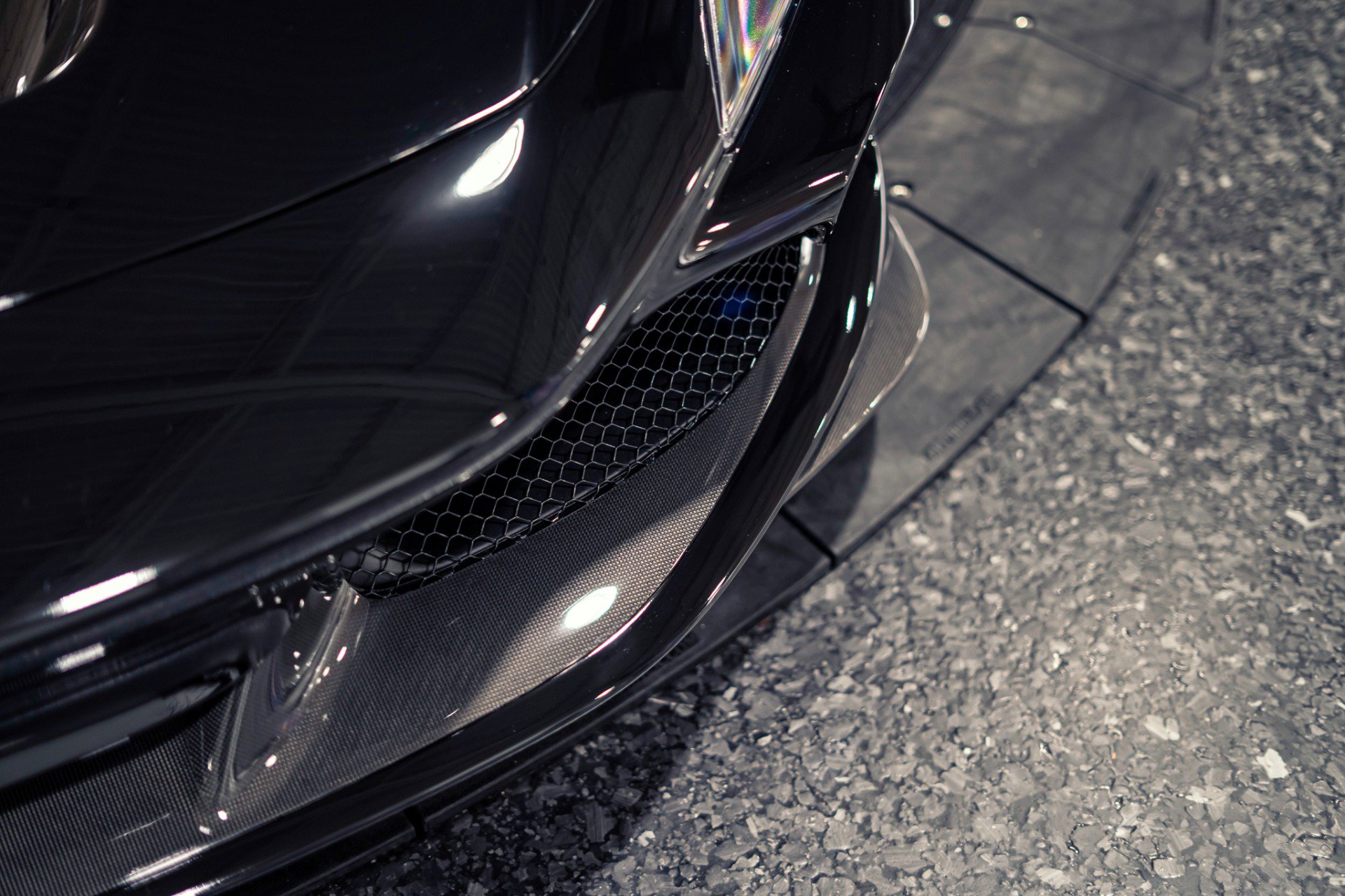 Used 2023 Ferrari F8 Tributo RWD image 33
