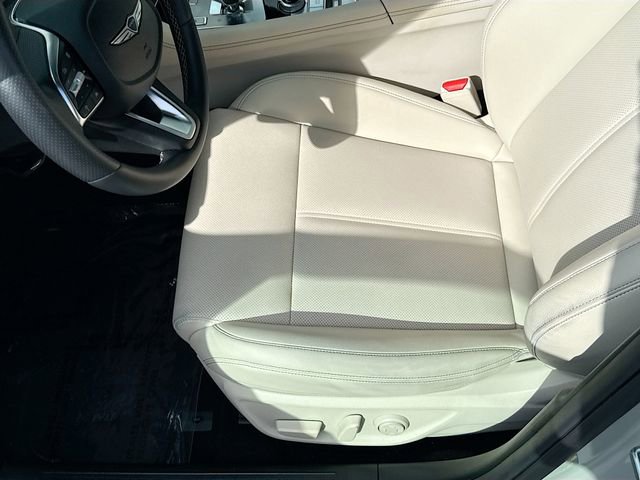 Used 2026 Genesis G70 2.5T image 19