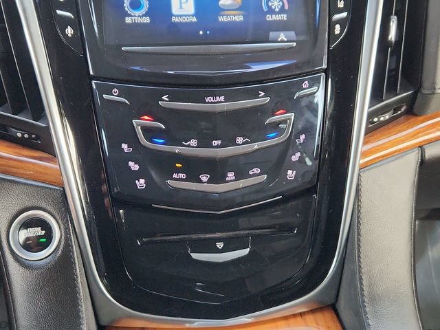 Used 2015 Cadillac Escalade Luxury AWD/4WD image 47