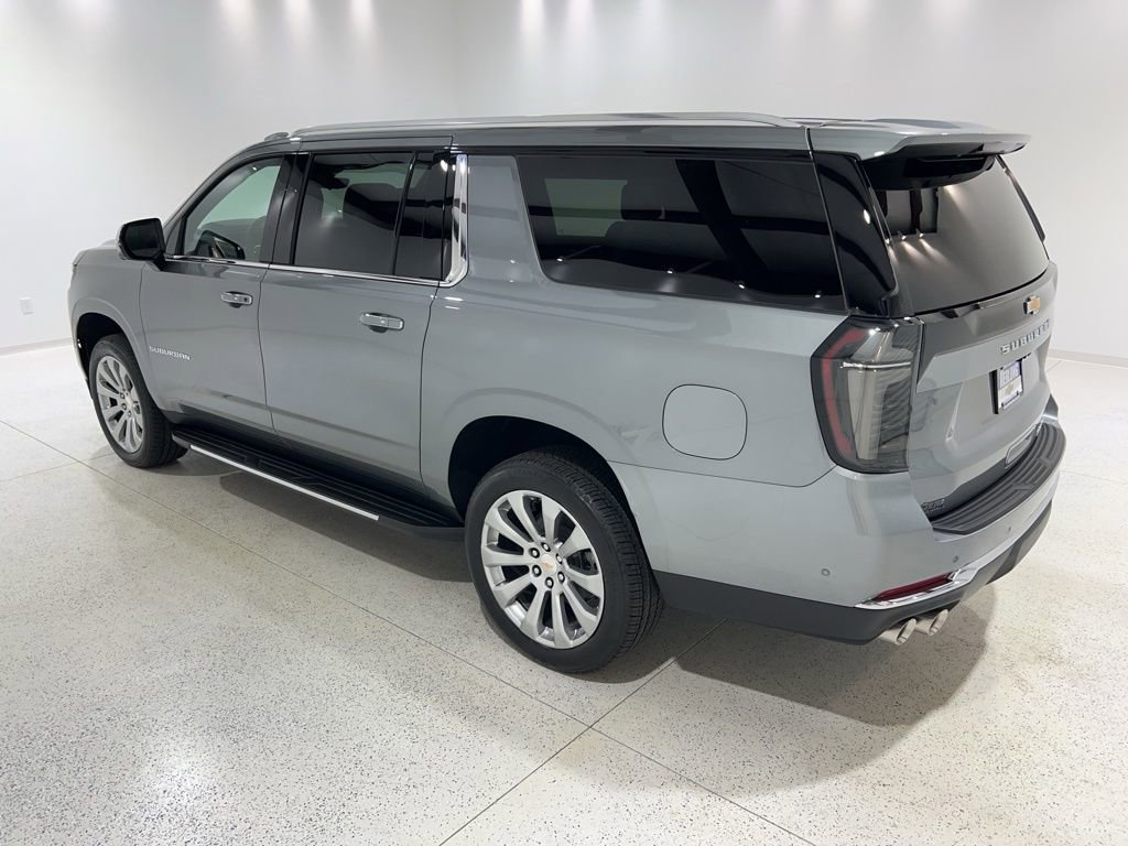 New 2026 Chevrolet Suburban Premier image 3