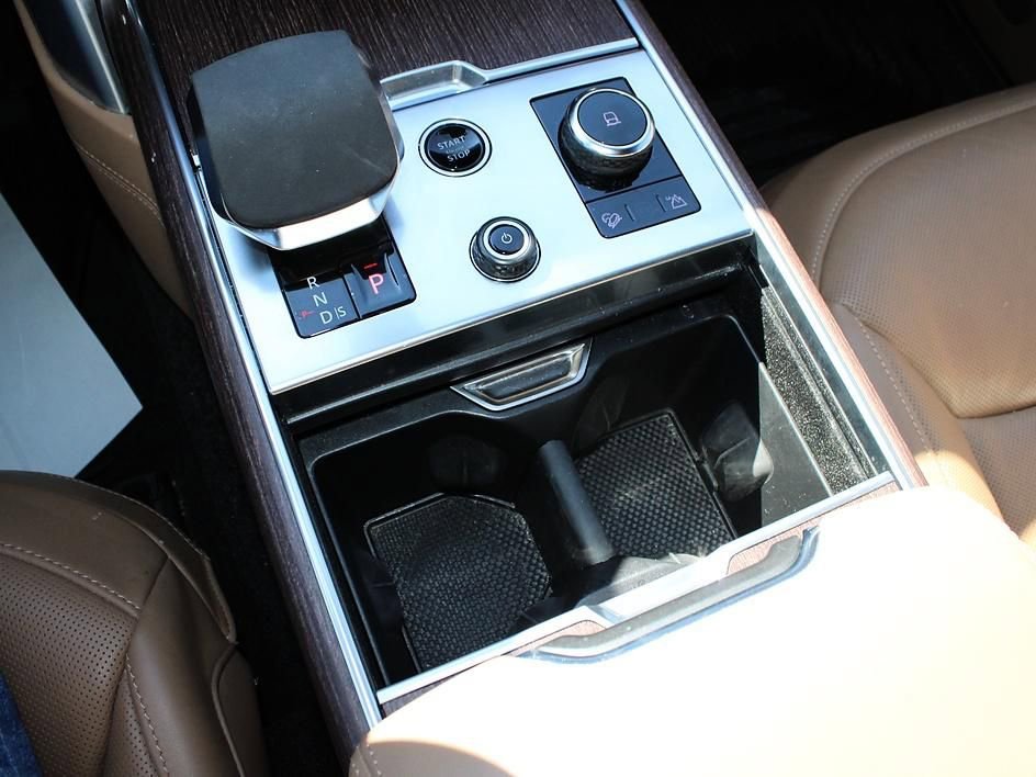 Used 2023 Land Rover Range Rover Long Wheelbase Autobiography image 20