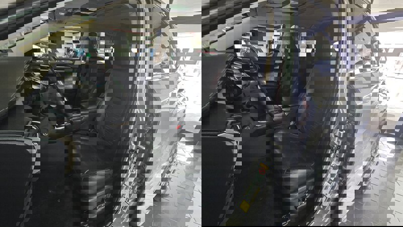 Used 2015 Lexus NX 300h AWD image 10