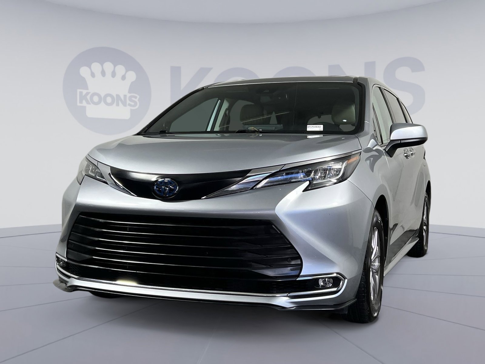 Used 2022 Toyota Sienna XLE