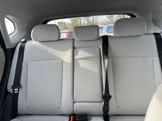 Used 2025 Hyundai Kona SE image 31