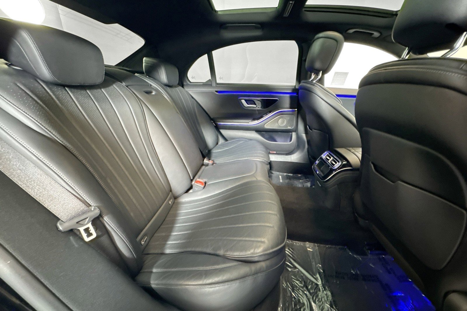 Certified 2023 Mercedes-Benz S 500 4MATIC w/ AMG Line image 25