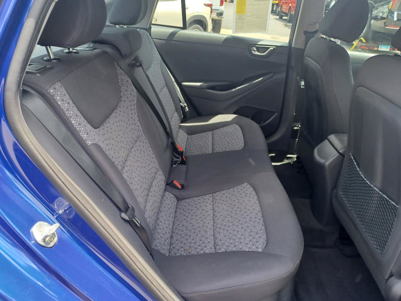 Used 2019 Hyundai Ioniq Plug-In Hybrid FWD image 19