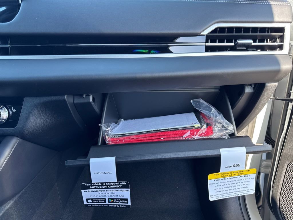 New 2026 Mitsubishi Outlander LE FWD image 45
