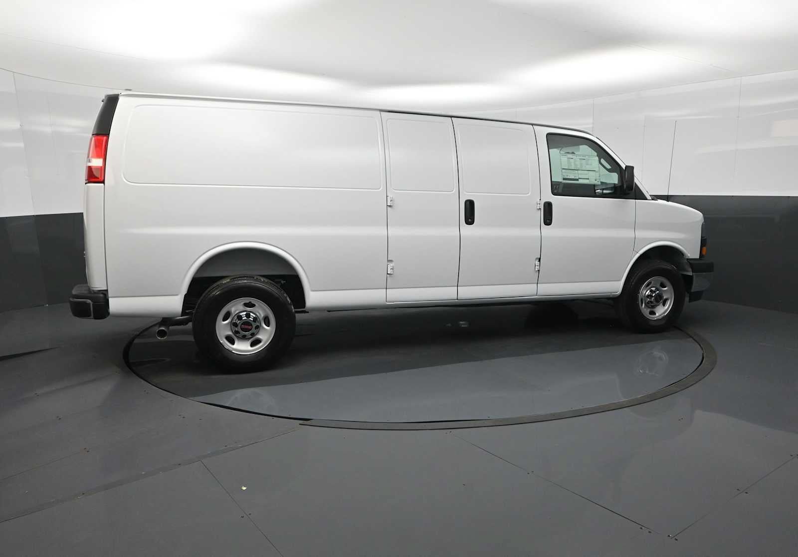 New 2026 GMC Savana 3500 Extended w/ Driver Convenience Package RWD image 8