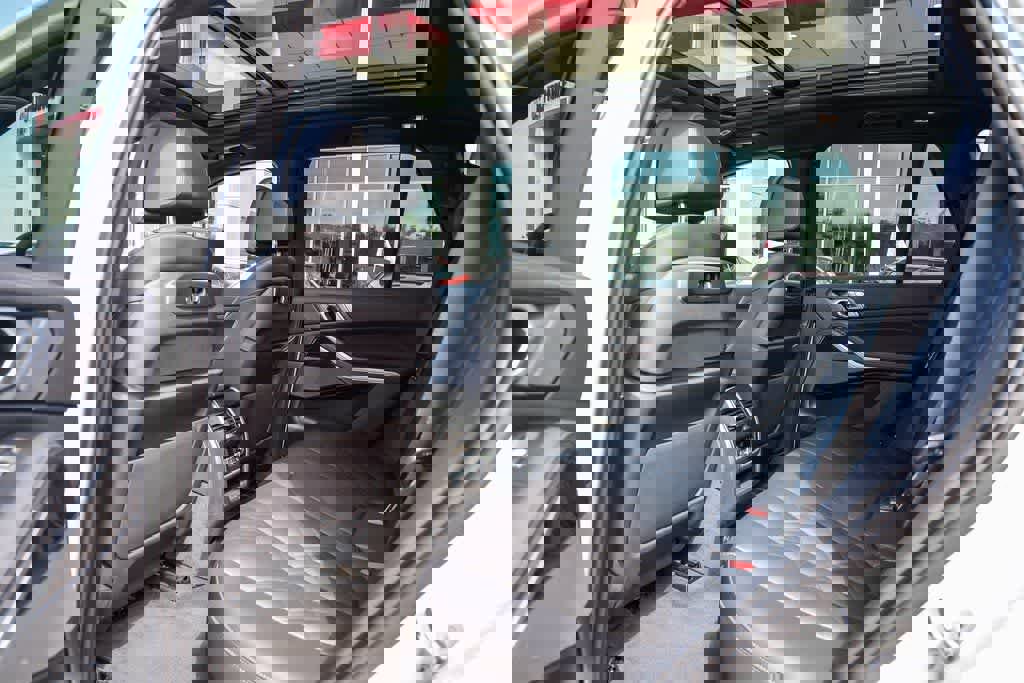 Used 2024 BMW X5 xDrive50e image 21