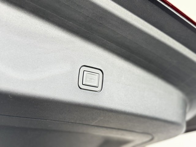 New 2026 Cadillac Vistiq Luxury image 43