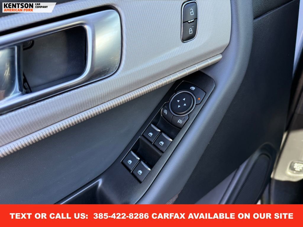 Used 2025 Ford Explorer Active image 19