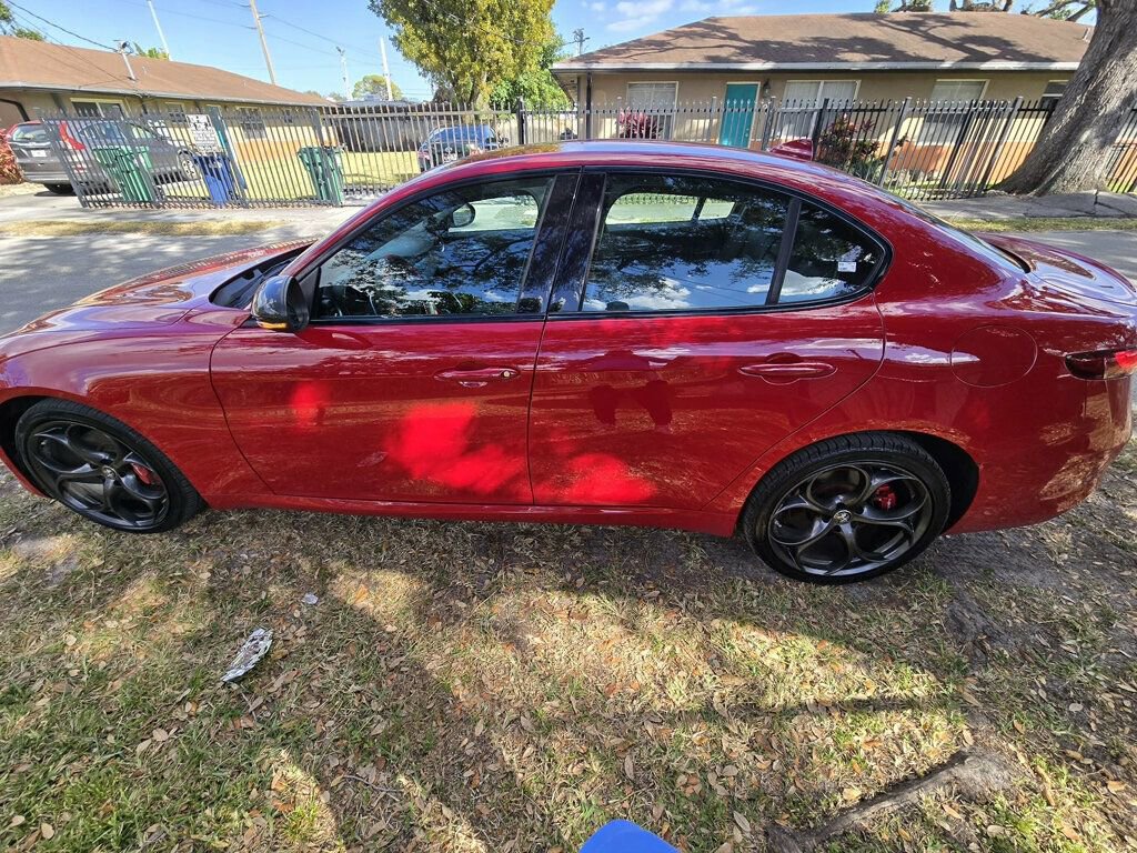 Used 2019 Alfa Romeo Giulia AWD w/ Quick Order Package 22J Sport image 16