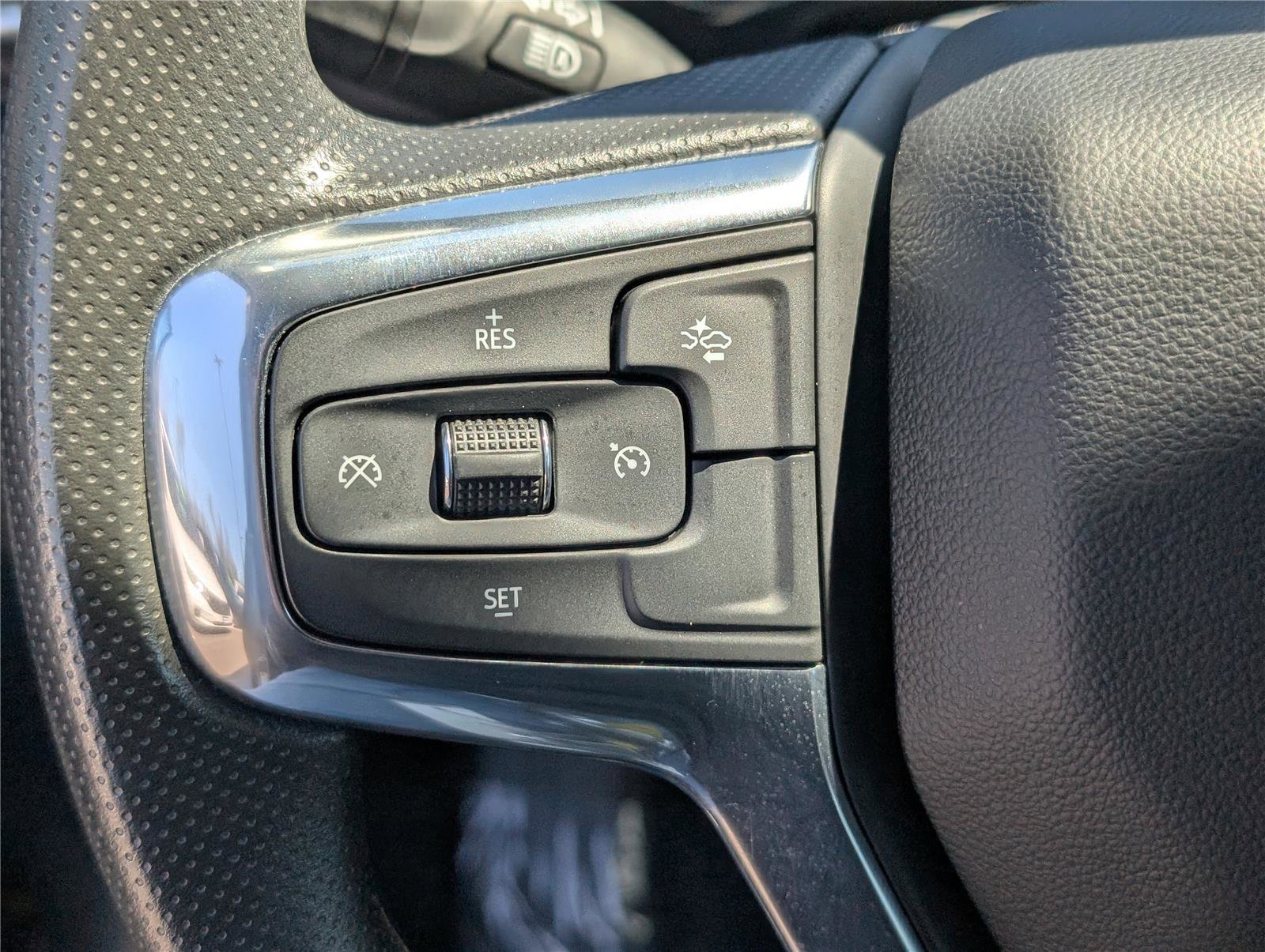 Used 2024 Chevrolet Blazer LT w/ Convenience Package image 24