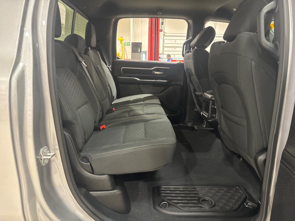 Used 2025 RAM 1500 Big Horn AWD/4WD image 46