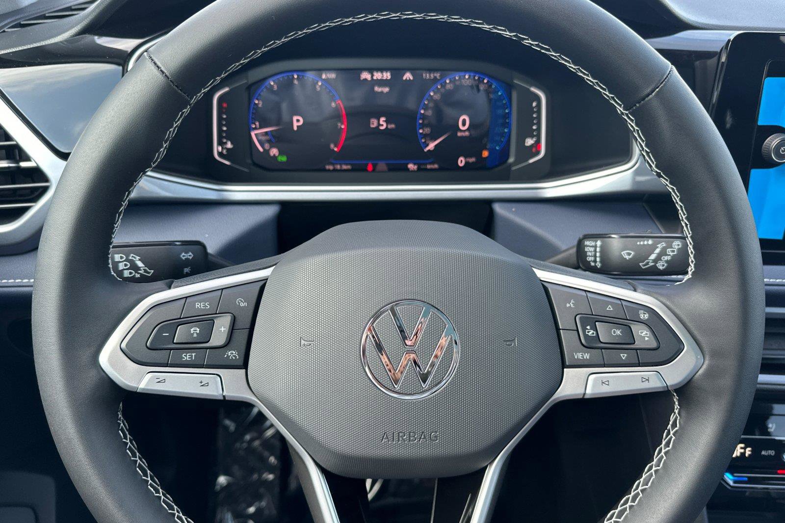 New 2026 Volkswagen Taos SEL image 23