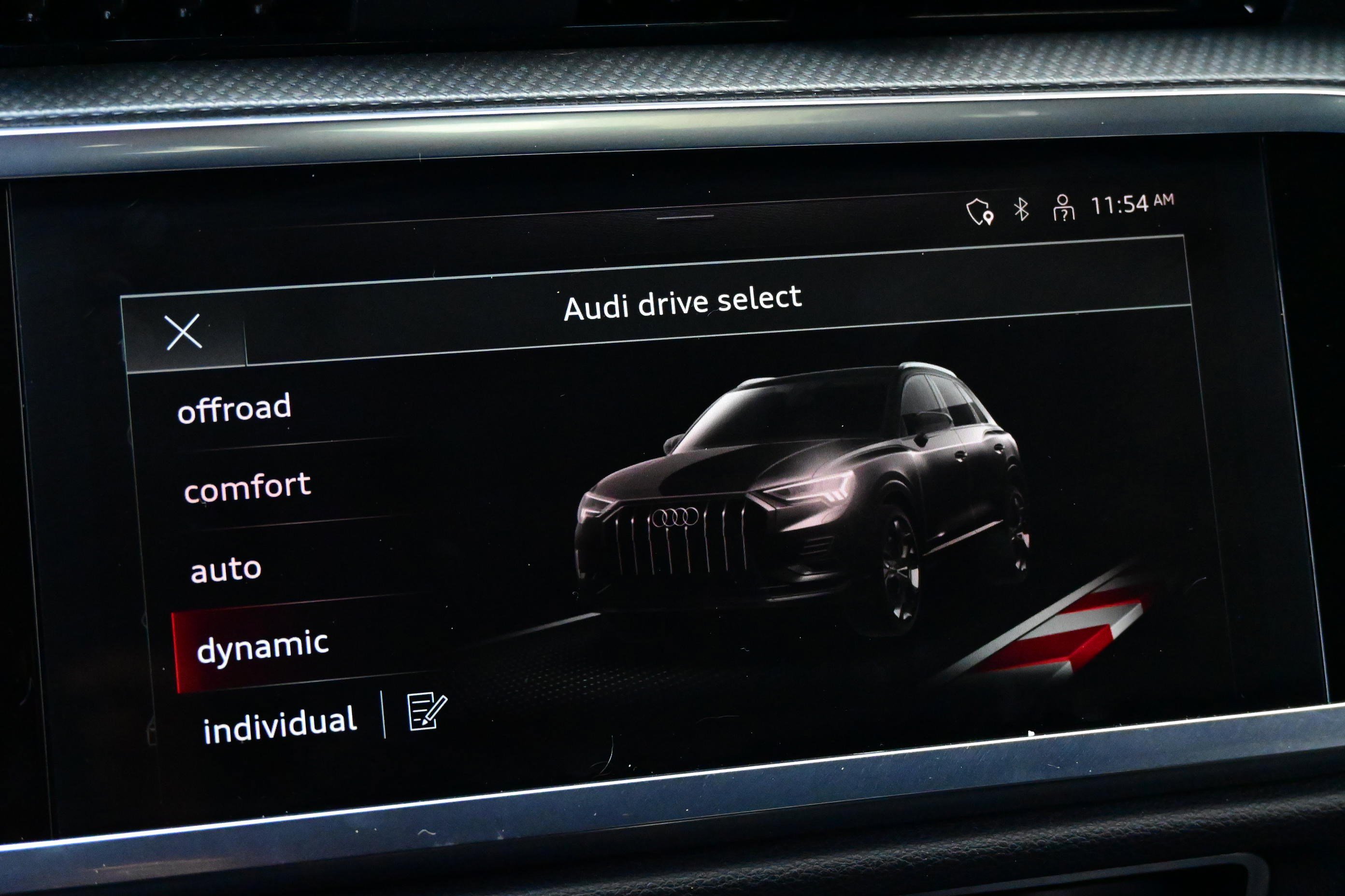 Used 2024 Audi Q3 2.0T Premium Plus image 34