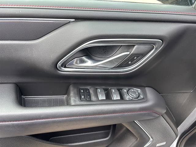 Used 2022 Chevrolet Suburban RST w/ Luxury Package image 14