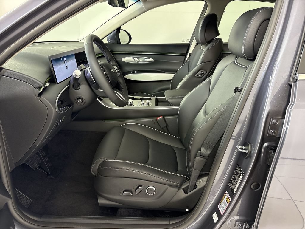 New 2026 Genesis GV70 2.5T Advanced AWD/4WD image 13