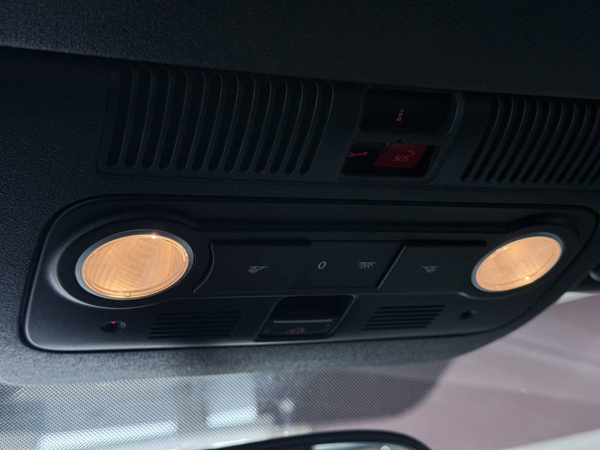 Used 2015 Volkswagen Beetle 1.8T image 42