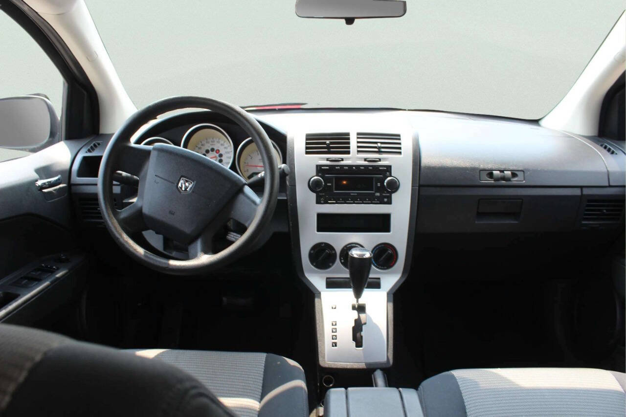 Used 2008 Dodge Caliber SXT FWD image 8
