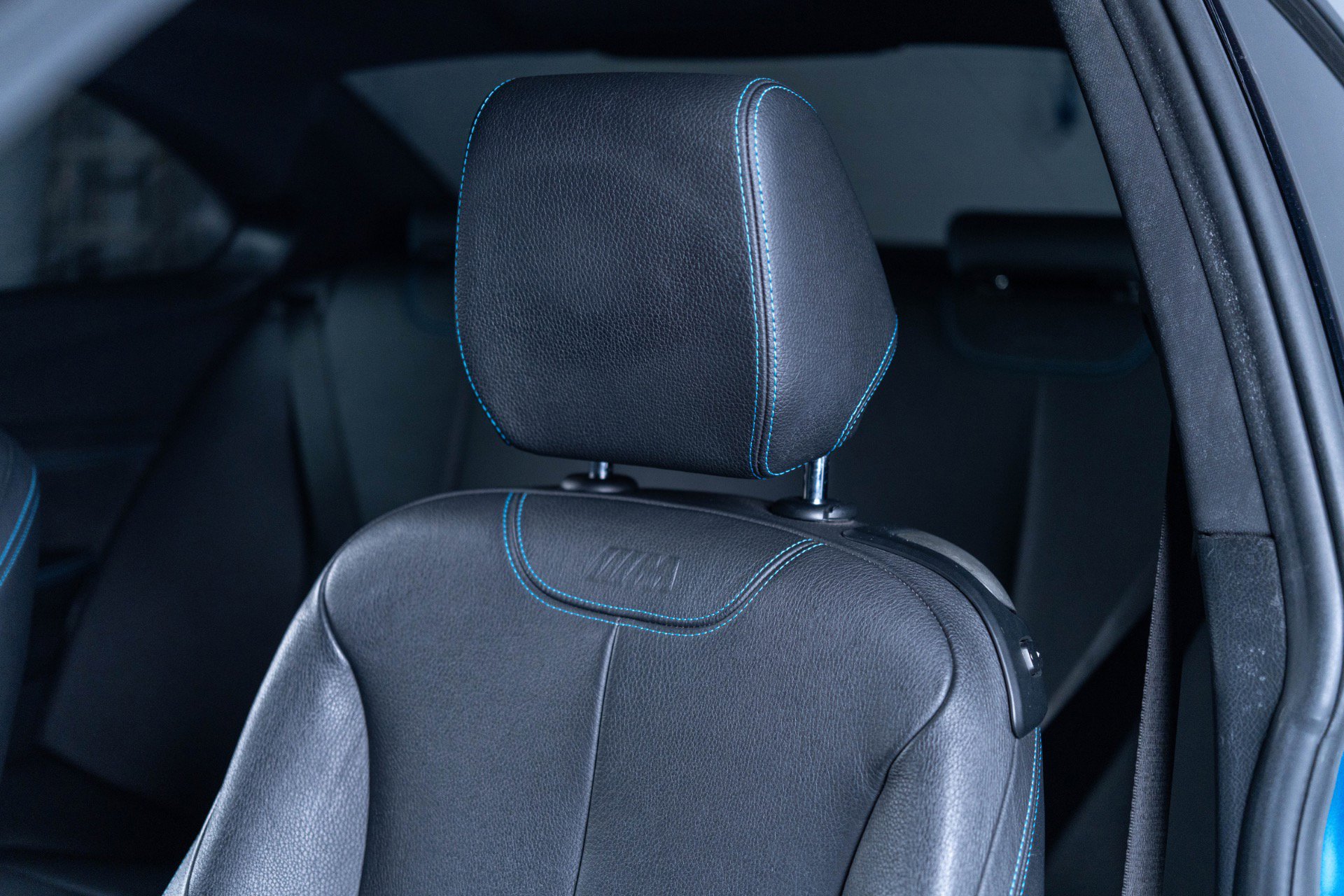 Used 2017 BMW M2 RWD image 41