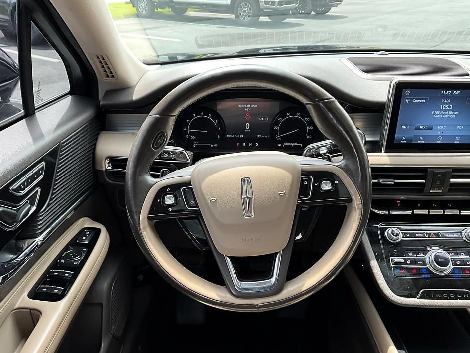 Used 2020 Lincoln Corsair AWD w/ Premium Package image 30