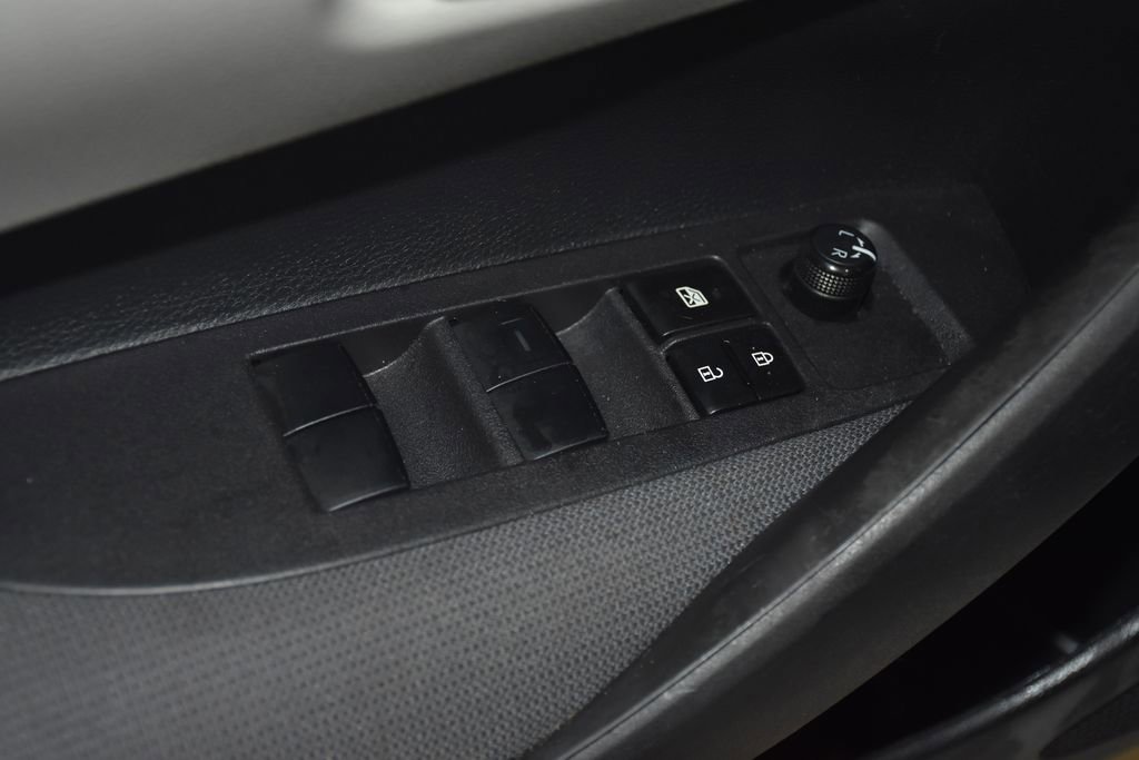 Used 2024 Toyota Corolla LE w/ LE Convenience Package image 23
