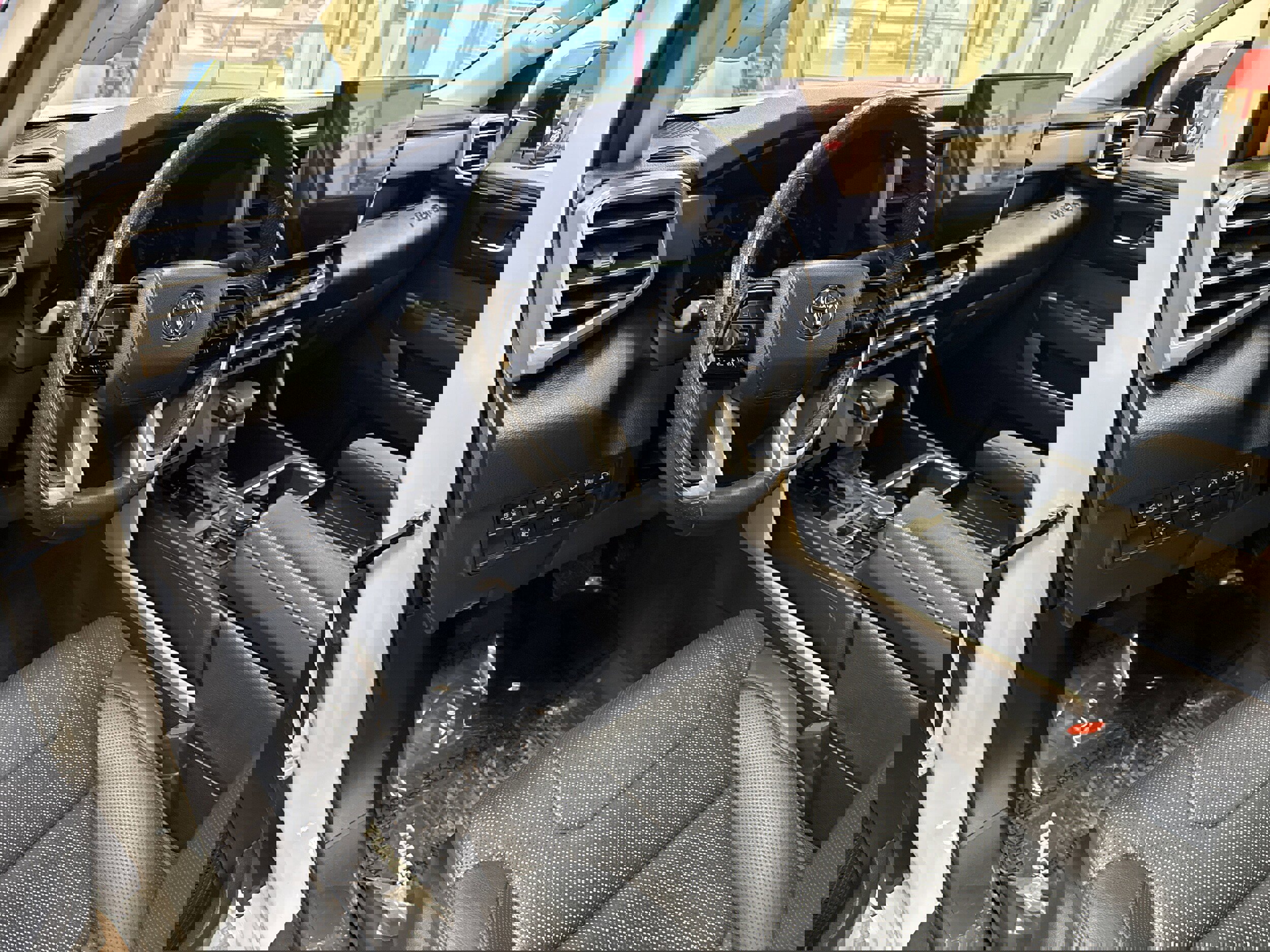 Used 2022 Toyota Tundra SR5 w/ SR5 Premium Package image 26