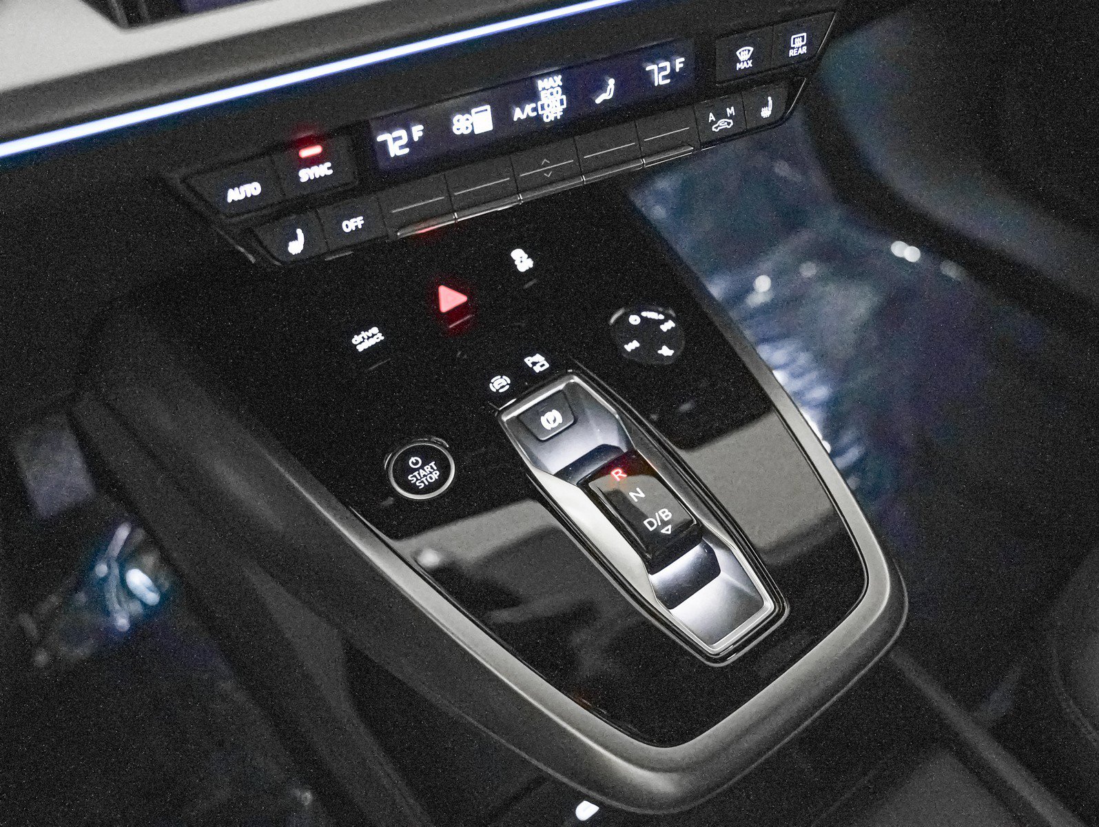 Certified 2024 Audi Q4 e-tron Premium Plus image 18