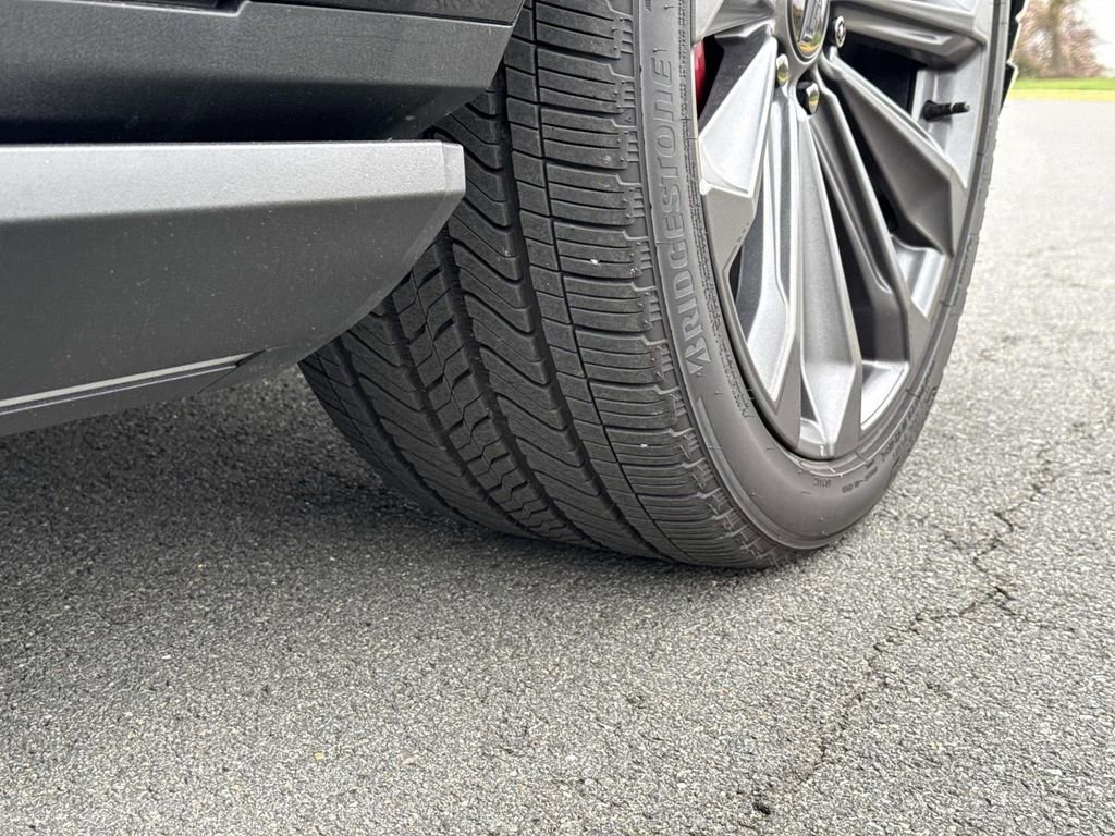 Used 2025 Cadillac Escalade V w/ LPO, Floor Liner Package image 14