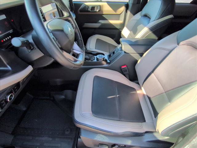 Used 2023 Ford Bronco Wildtrak AWD/4WD image 16
