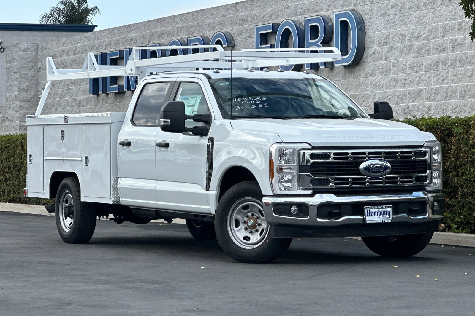 New 2026 Ford F350 2WD Crew Cab Super Duty