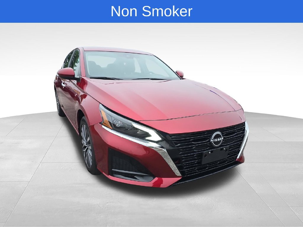 Used 2023 Nissan Altima 2.5 SV AWD/4WD image 8