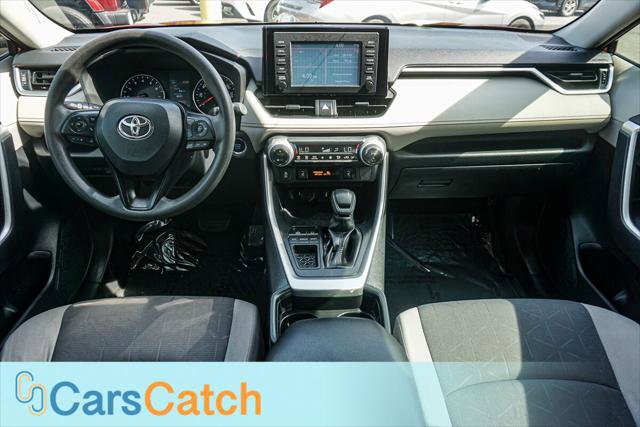 Used 2019 Toyota RAV4 XLE w/ Convenience Package FWD image 24